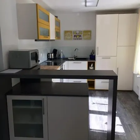 Pyramideneiche Detmold/berlebeck, Naturnah Детмольд