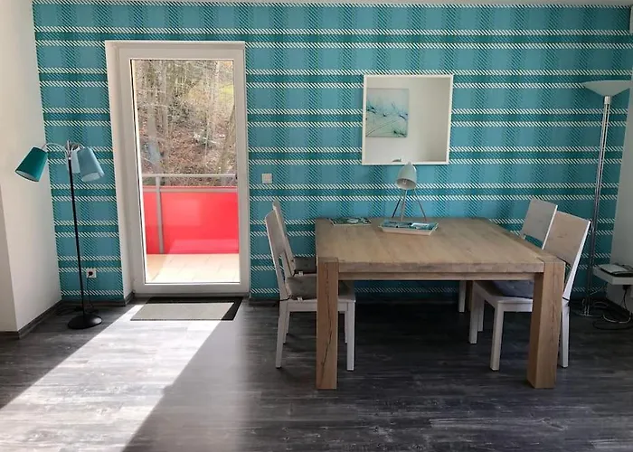 Pyramideneiche Detmold/berlebeck, Naturnah